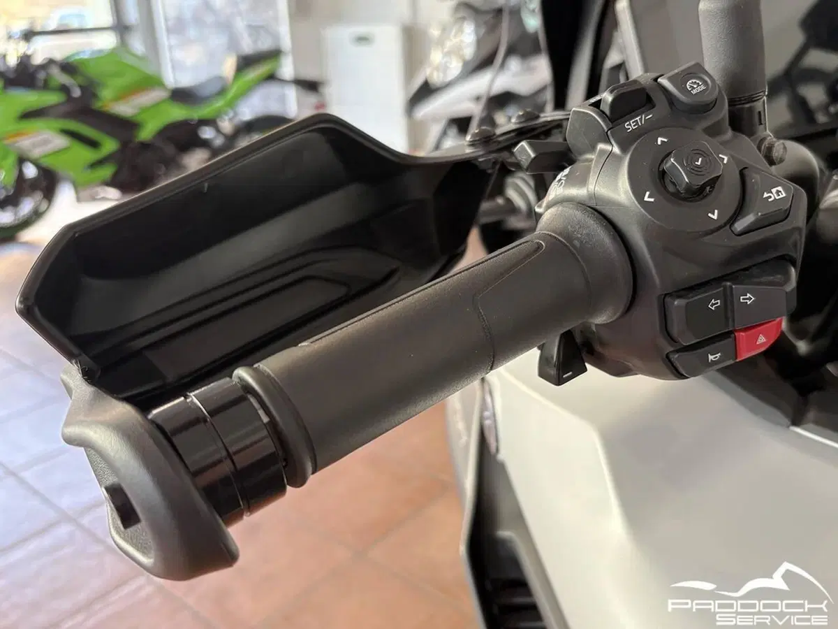 Yamaha Tracer 9 GT Y-AMT (2025 - 26) (17)