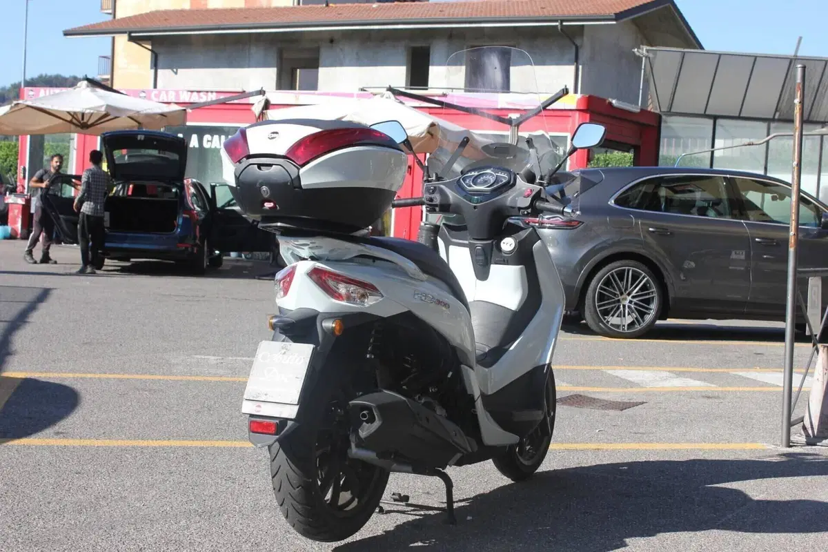 Sym HD 300 (2021 - 25) (4)