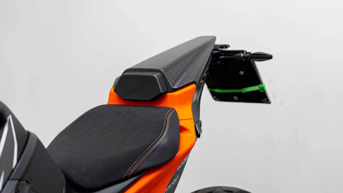 KTM 1290 Super Duke RR (2023) (11)