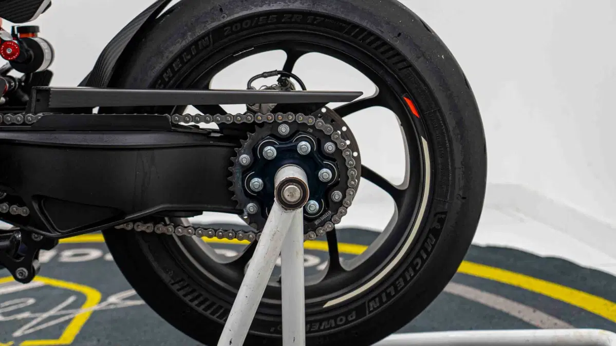 KTM 1290 Super Duke RR (2023) (14)