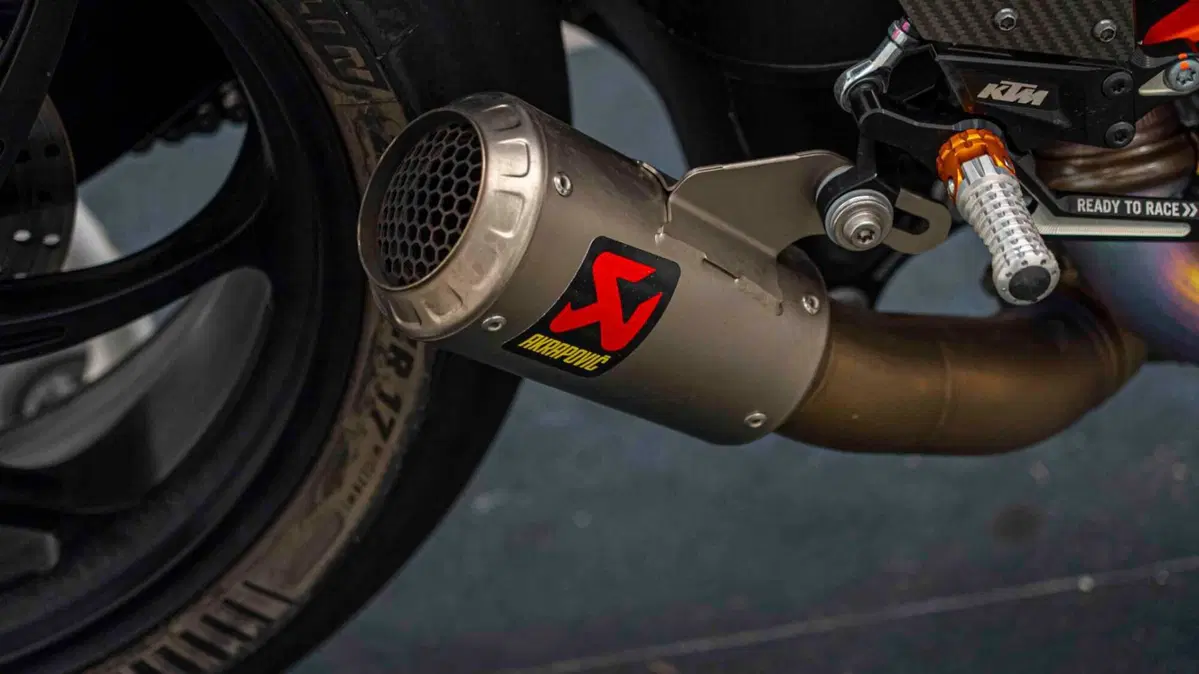 KTM 1290 Super Duke RR (2023) (17)