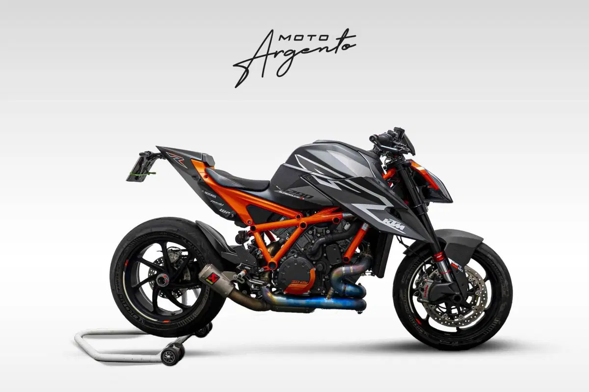 KTM 1290 Super Duke RR (2023)