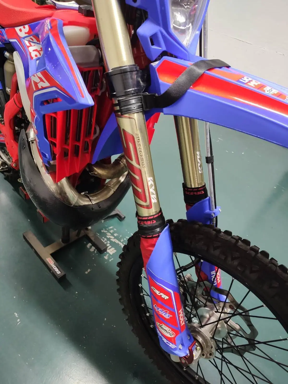 Betamotor RR 300 2T Enduro Race (2026) (4)