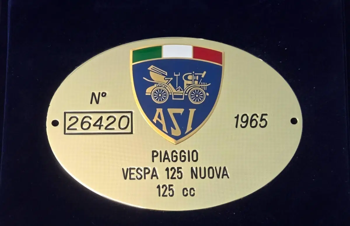 Piaggio Vespa Nuova 125 VMA1T  (3)