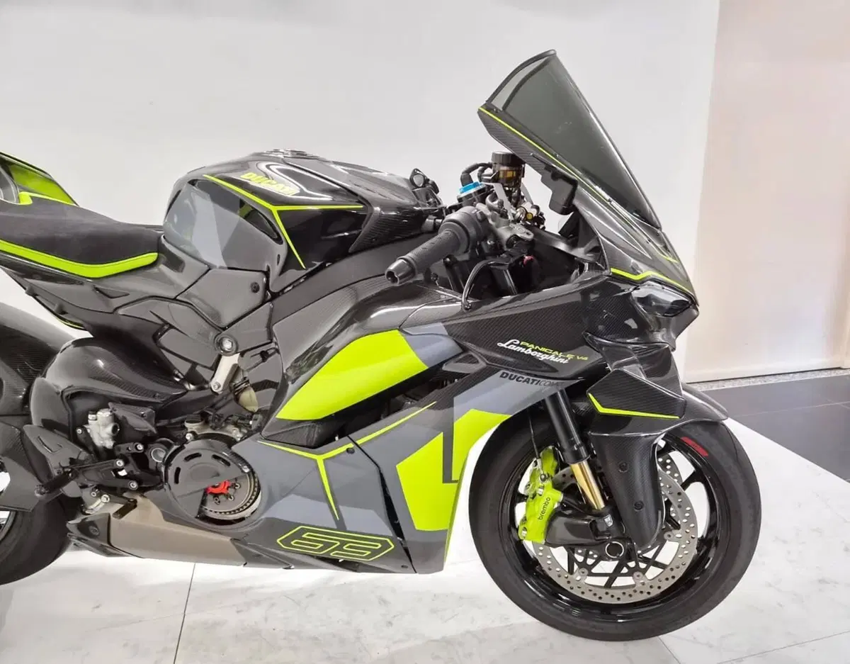 Ducati Panigale V4 Lamborghini (2026) (6)