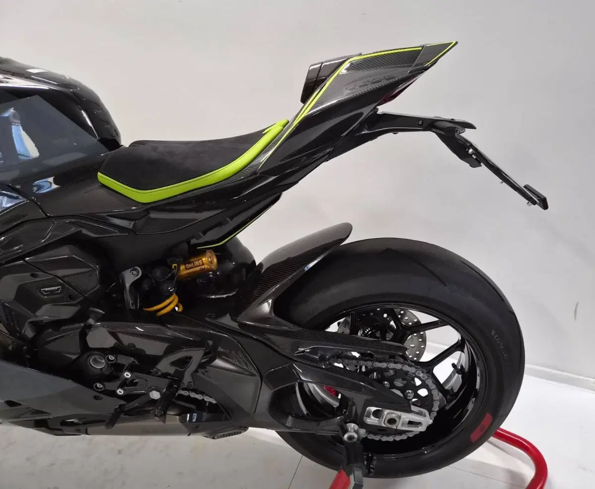 Ducati Panigale V4 Lamborghini (2026) (7)