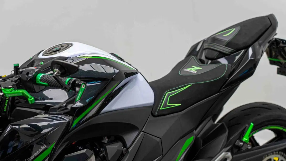 Kawasaki Z 800 ABS (2012 - 16) (2)