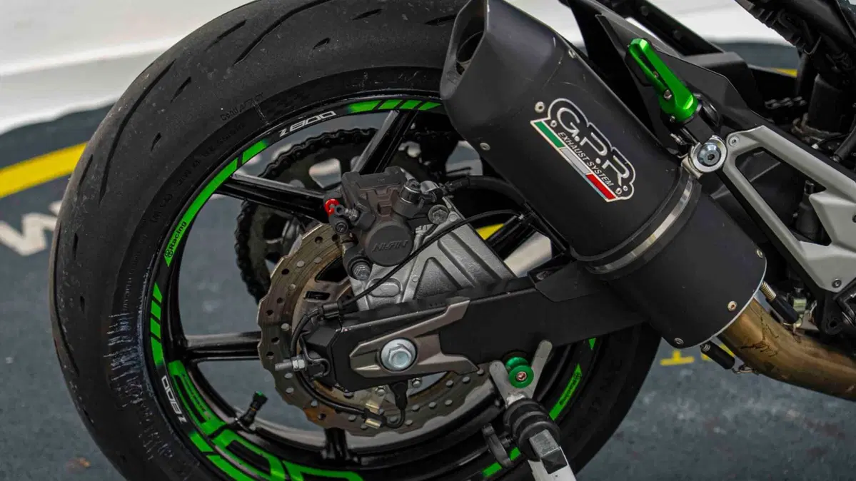 Kawasaki Z 800 ABS (2012 - 16) (4)