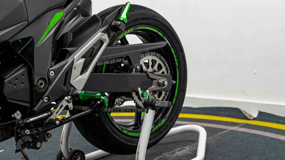 Kawasaki Z 800 ABS (2012 - 16) (18)