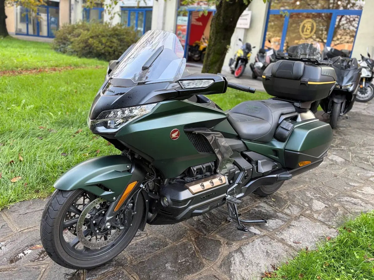 Honda GL 1800 Gold Wing DCT (2021 - 24) (2)