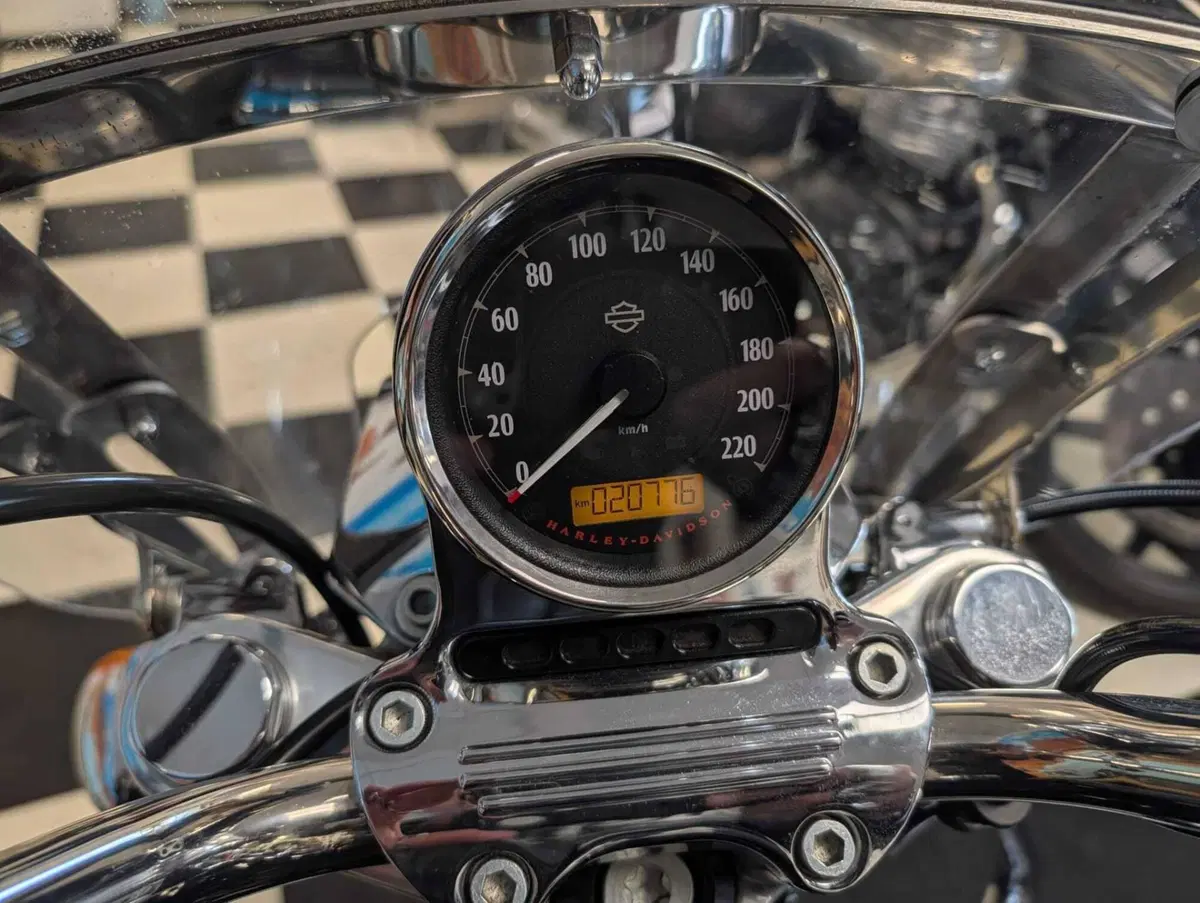 Harley-Davidson 1200T SuperLow (2017 - 20) - XL1200T (8)