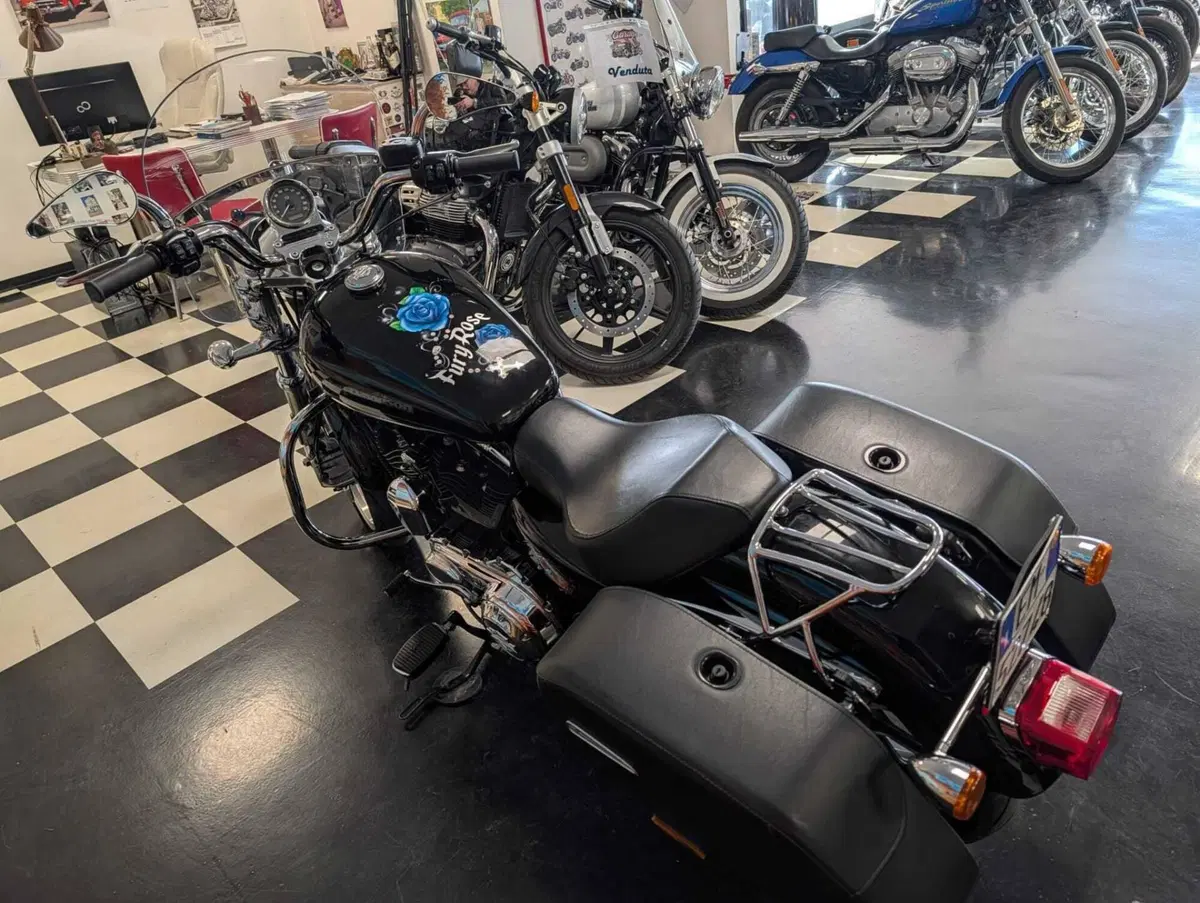 Harley-Davidson 1200T SuperLow (2017 - 20) - XL1200T (10)