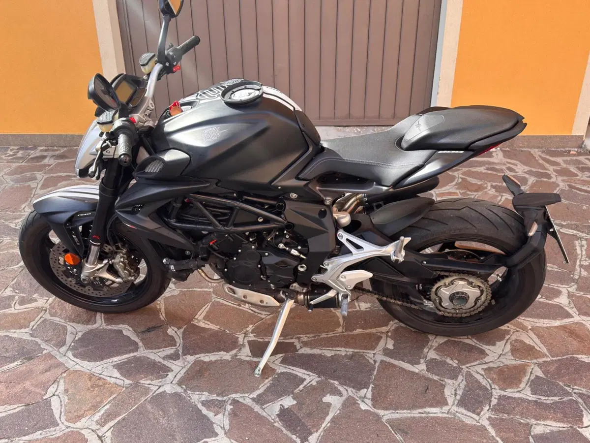MV Agusta Brutale 800 EAS ABS (2016 - 19) (4)