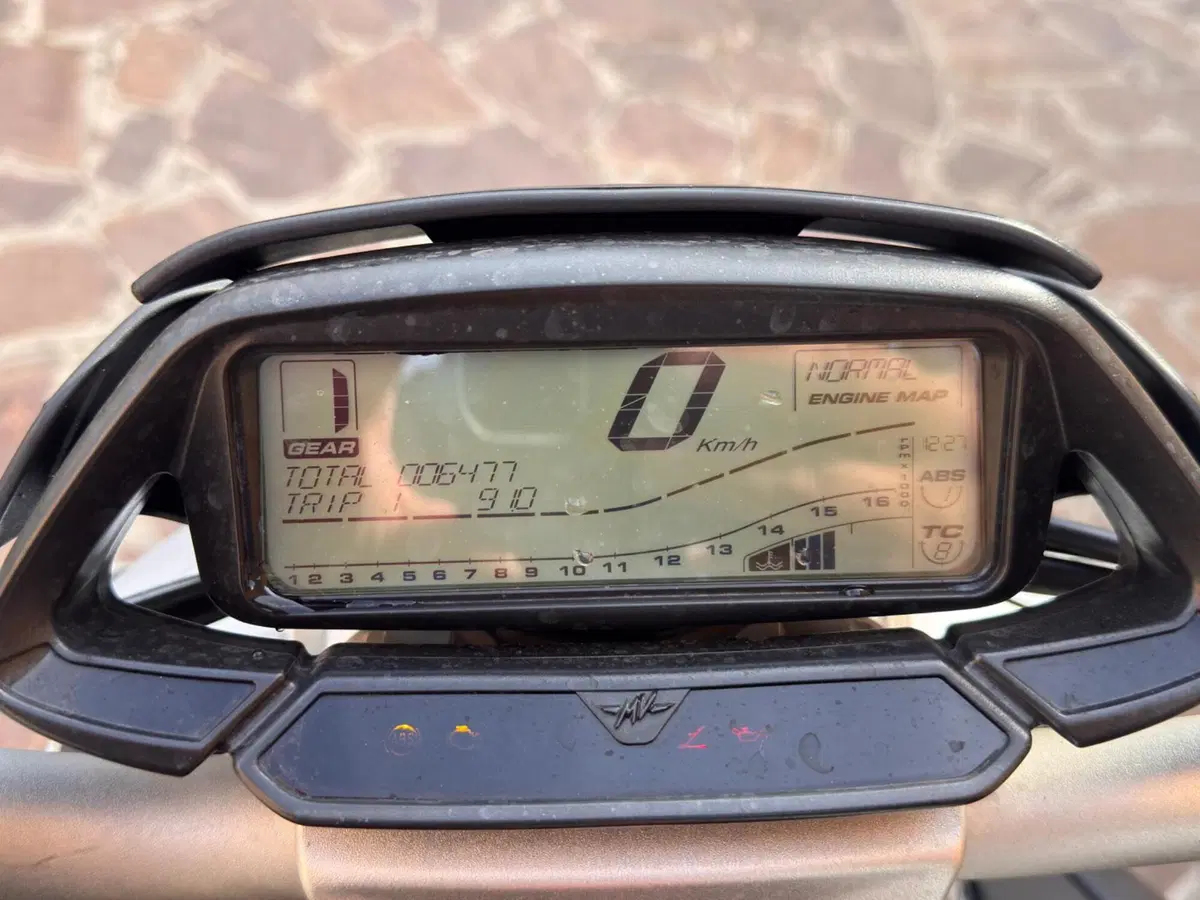 MV Agusta Brutale 800 EAS ABS (2016 - 19) (7)