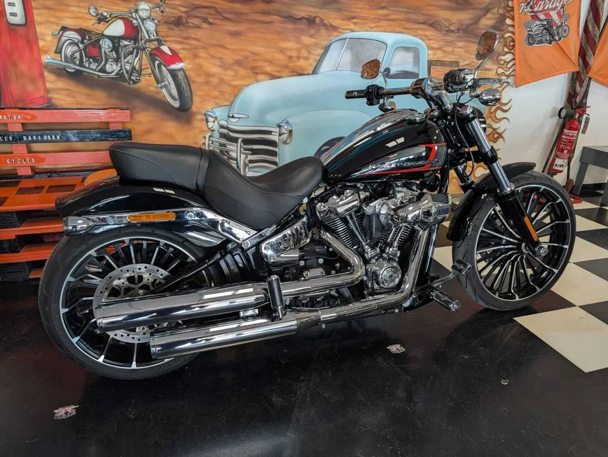 Harley-Davidson Breakout 117 (2023 - 24) (2)