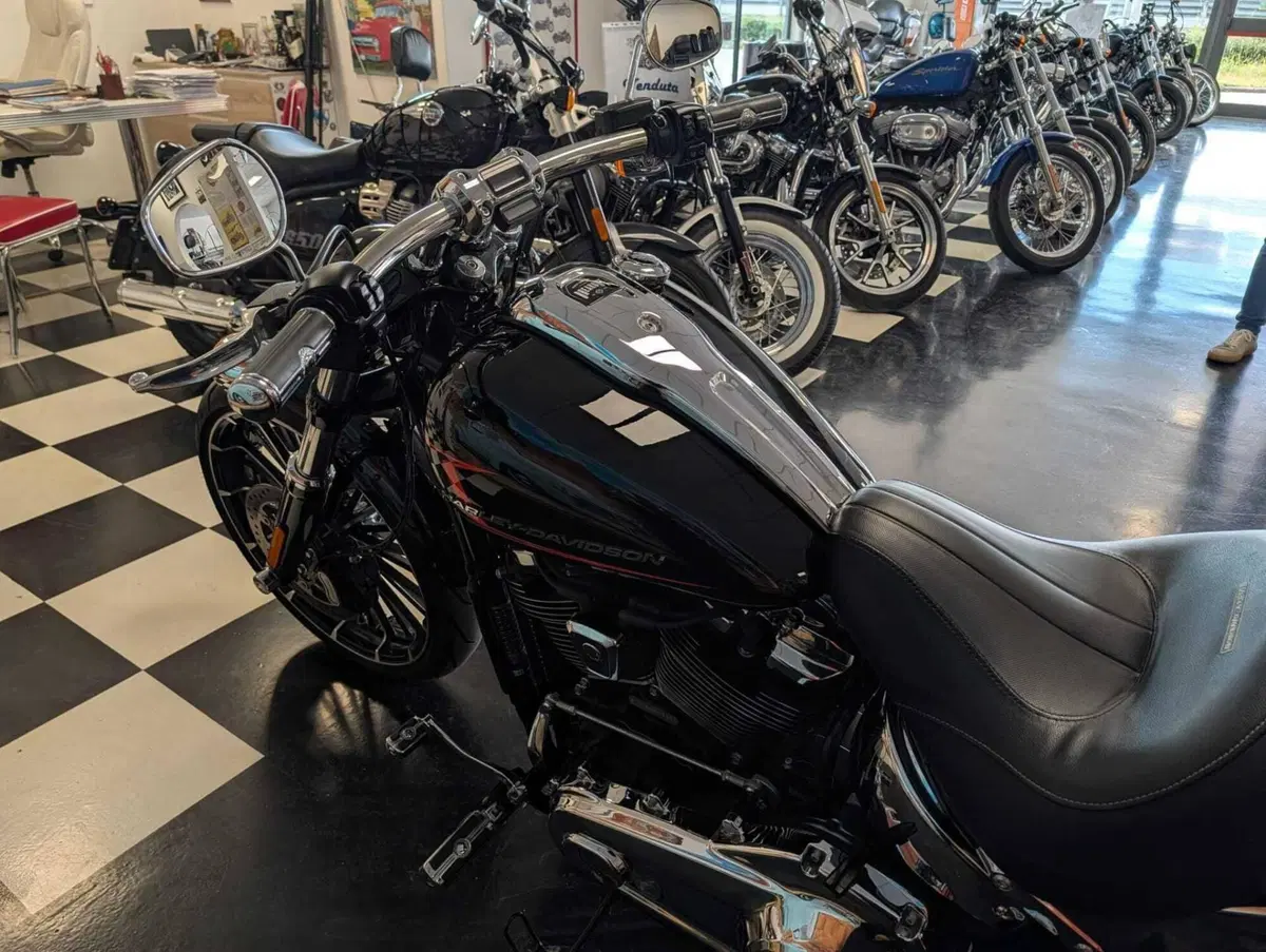 Harley-Davidson Breakout 117 (2023 - 24) (8)