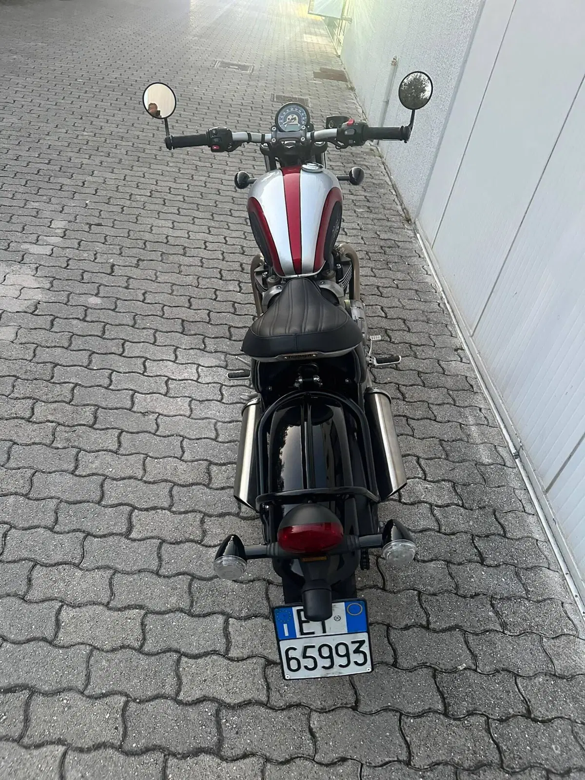 Triumph Bonneville Bobber 1200 (2017 - 20) (3)