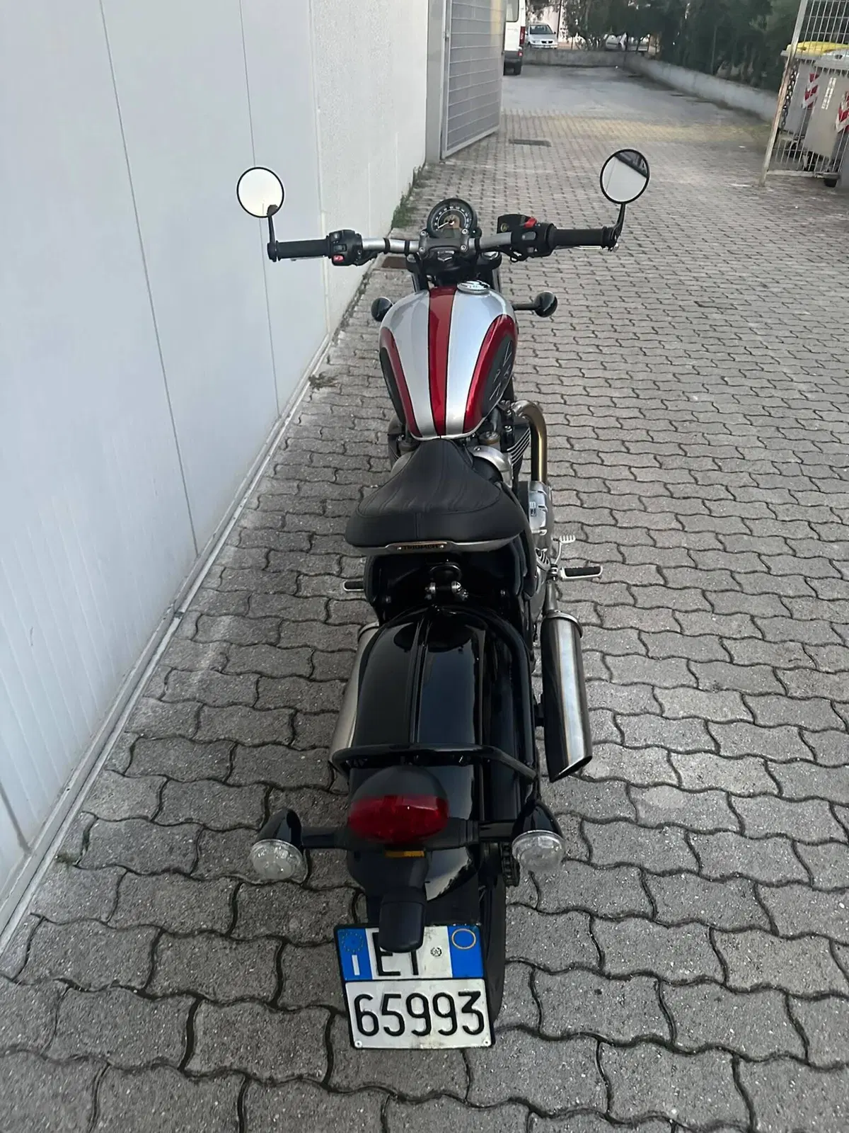 Triumph Bonneville Bobber 1200 (2017 - 20) (8)