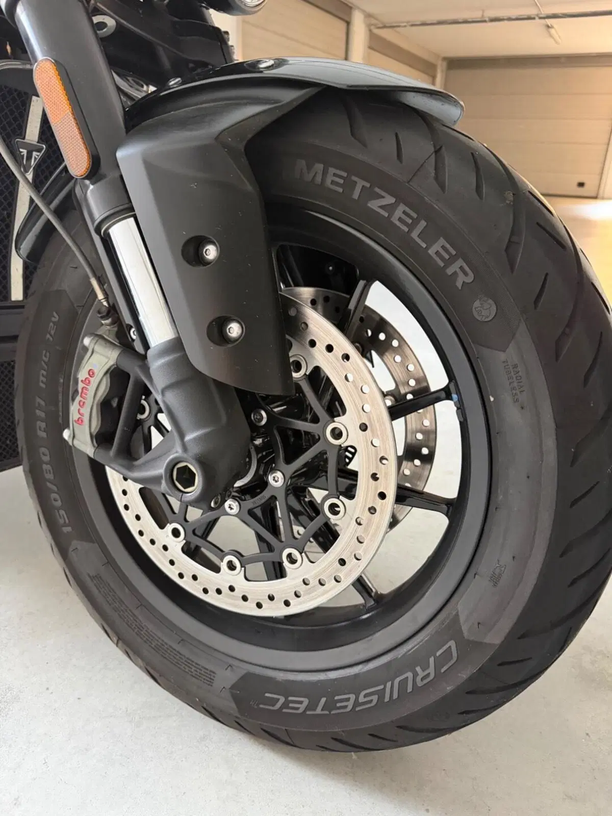 Triumph Rocket 3 R (2021 - 24) (4)