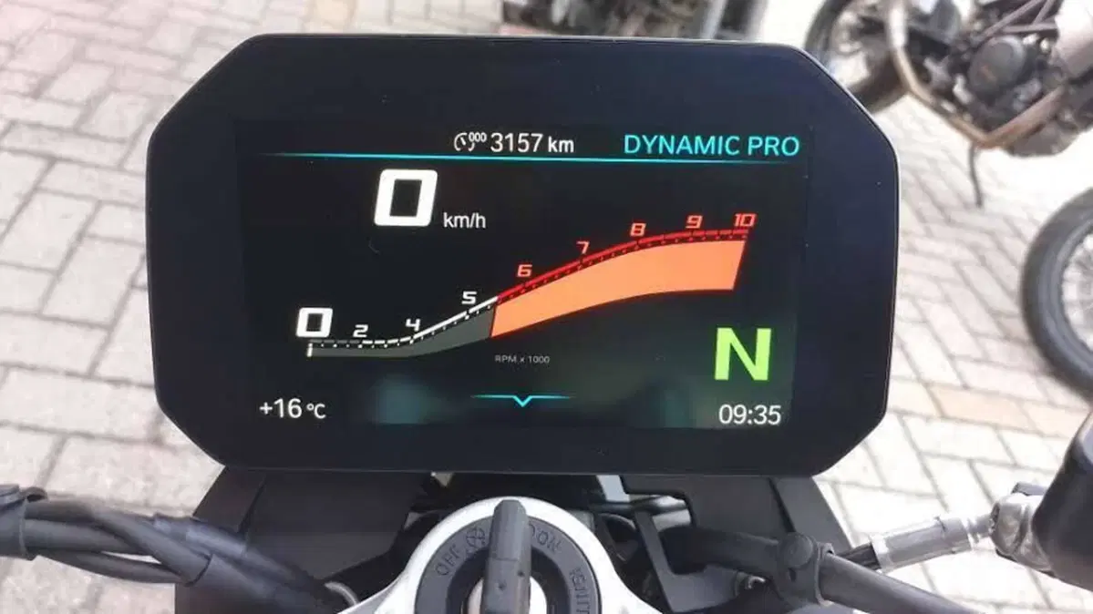 Bmw F 900 R (2025 - 27) (3)