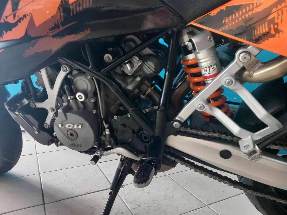 KTM 950 Supermoto (2006 - 08) (17)