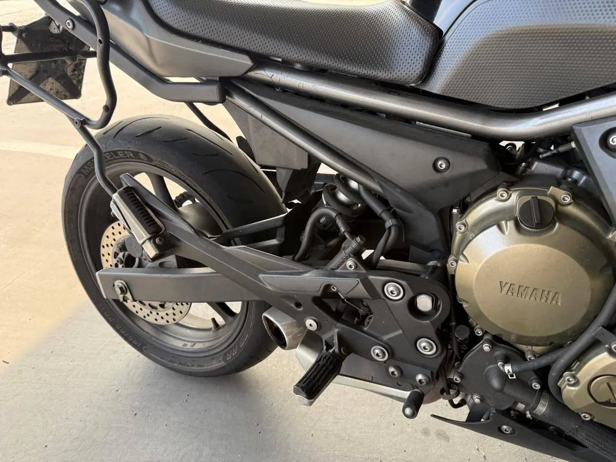 Yamaha XJ6 (2008 - 15) (5)