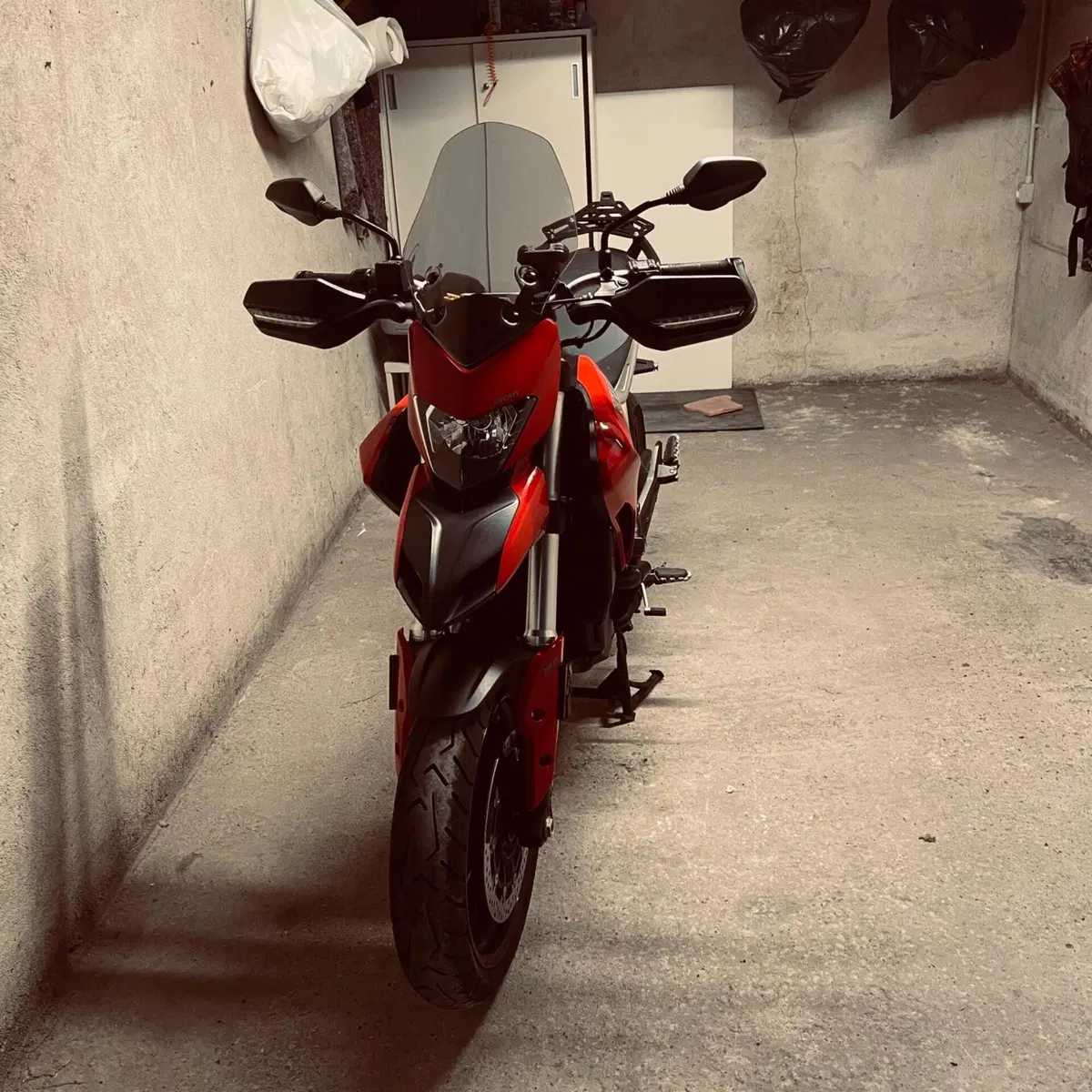 Ducati Hyperstrada 939 (2016 - 18) (2)
