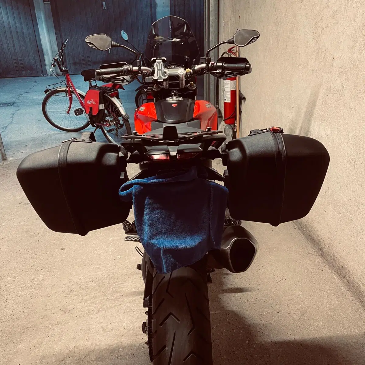 Ducati Hyperstrada 939 (2016 - 18) (6)