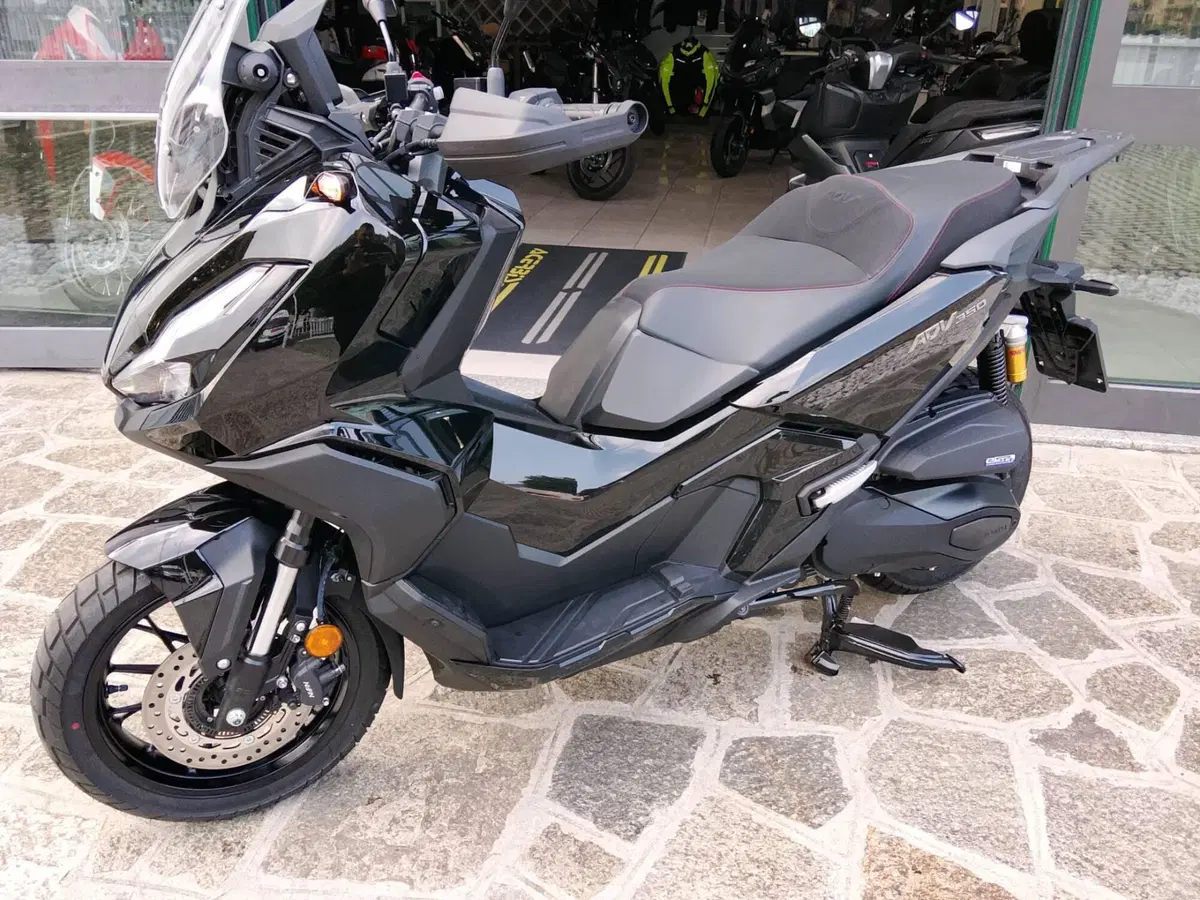 Honda ADV 350 (2025 - 26) (2)