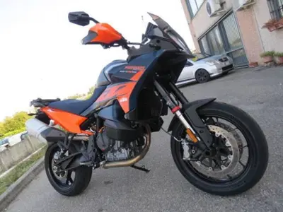 KTM 890 SMT (2026) usata