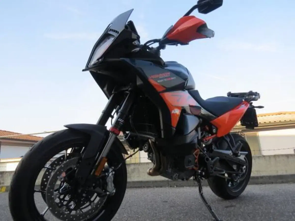 KTM 890 SMT (2026) (2)