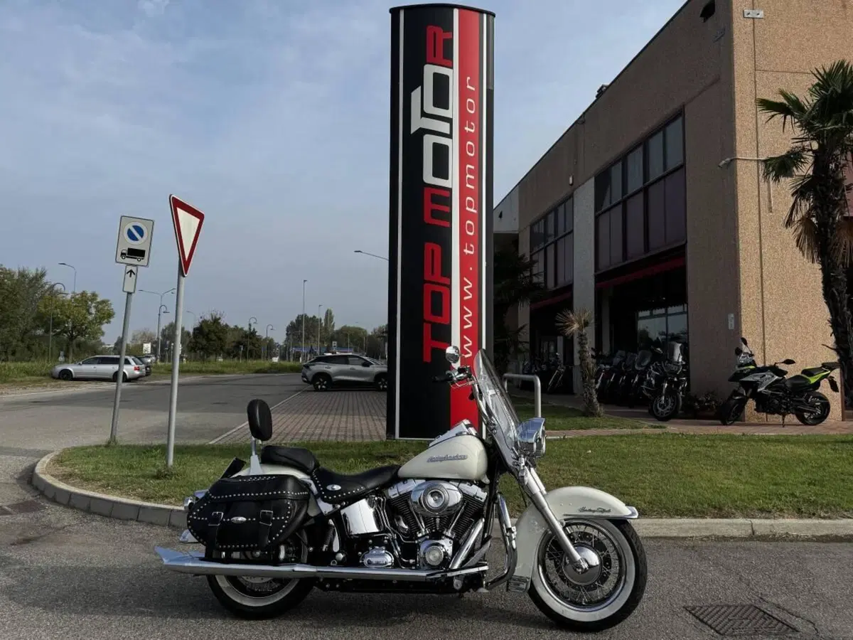 Harley-Davidson 1584 Heritage Classic (2006 - 07) - FLSTC