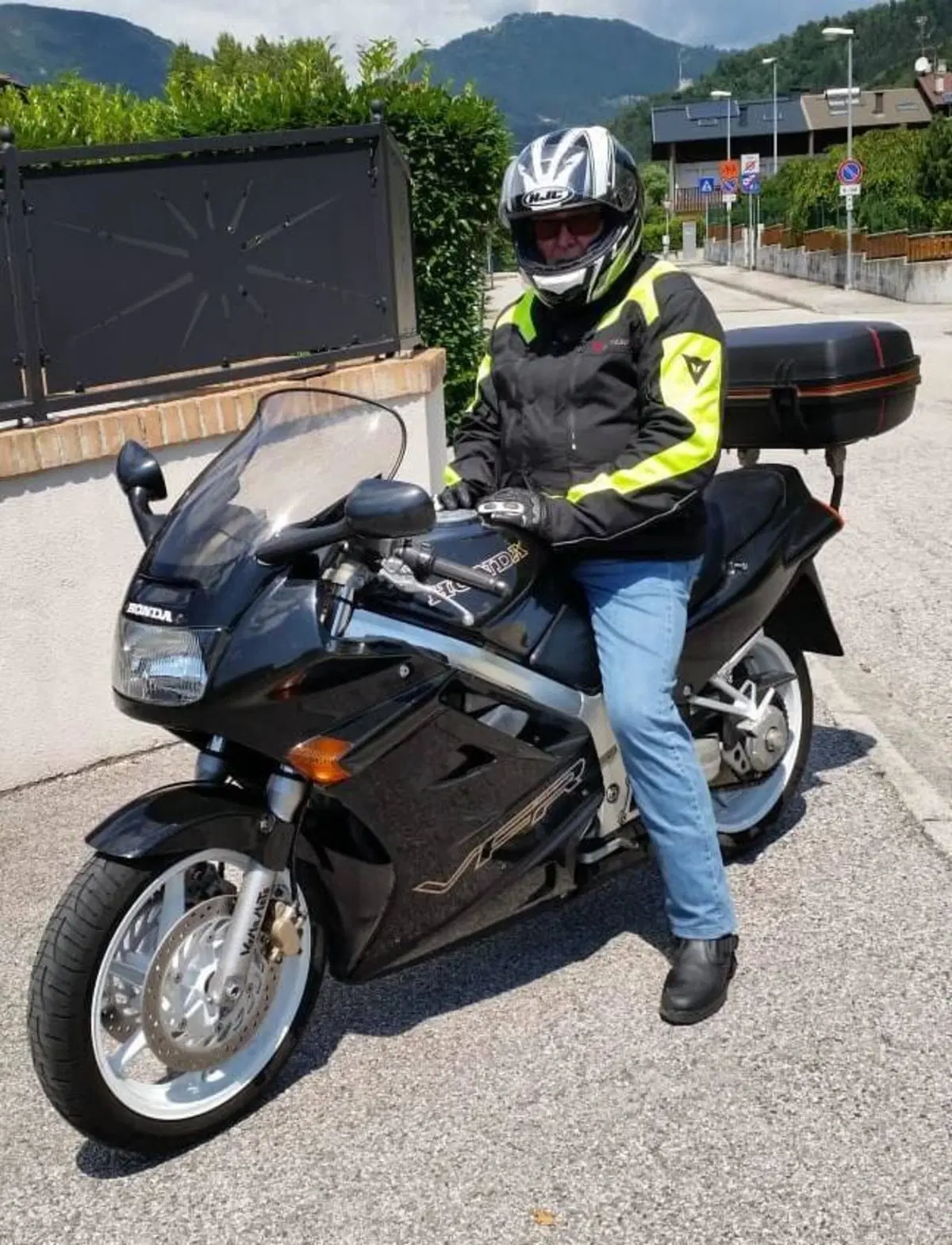 Honda VFR 750 (2)