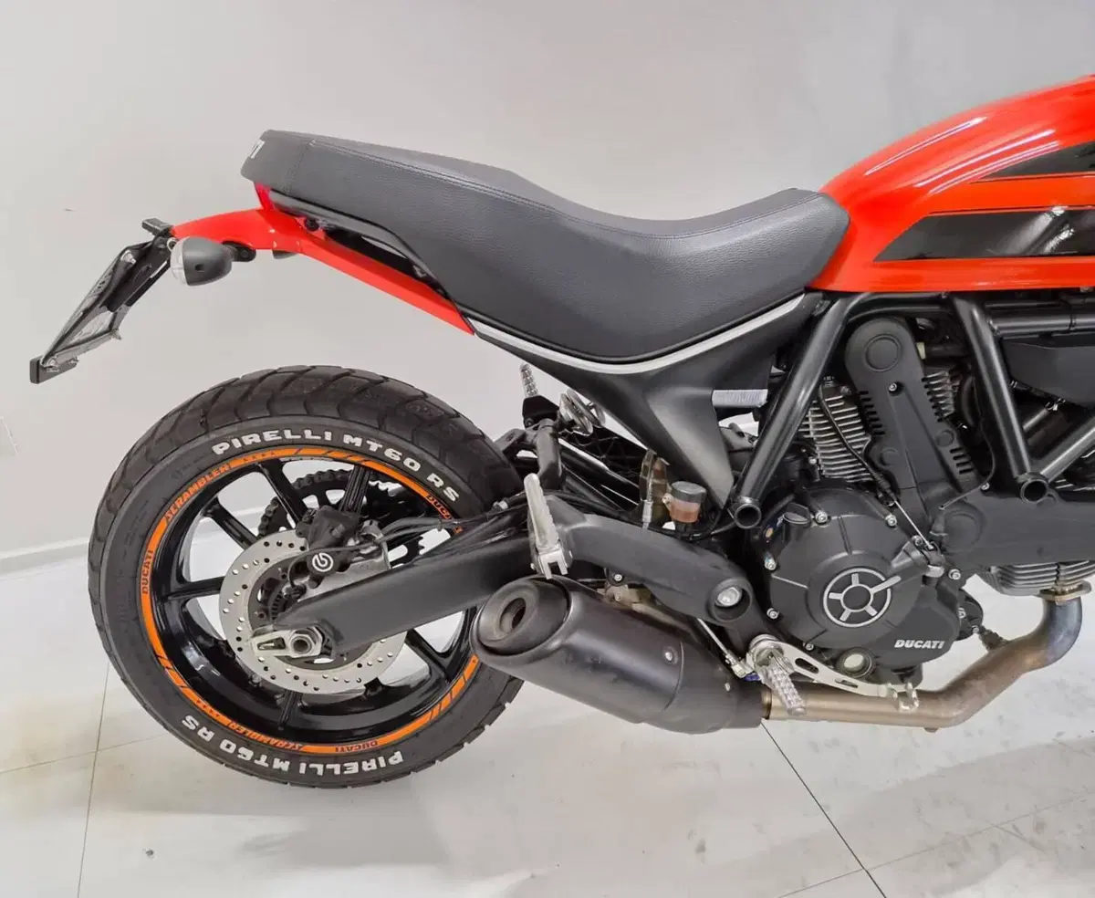 Ducati Scrambler 400 Sixty 2 (2016 - 21) (4)