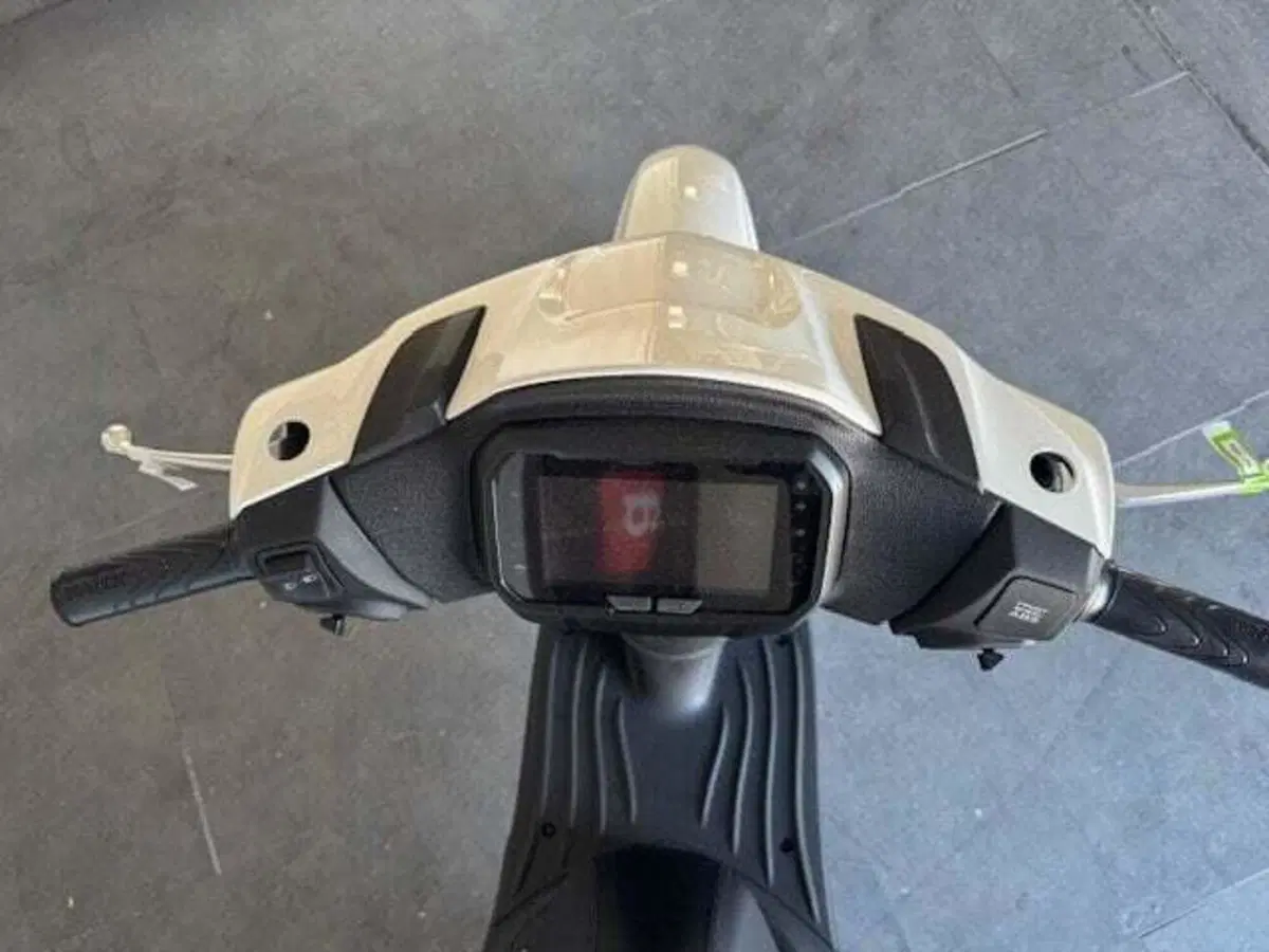 Piaggio Liberty 125 S (2025 - 26) (5)
