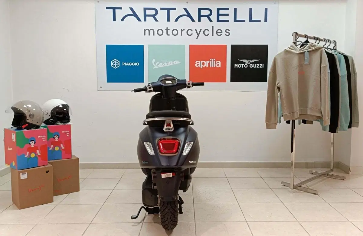 Vespa Primavera Elettrica 70 Tech (2024 - 26) (10)