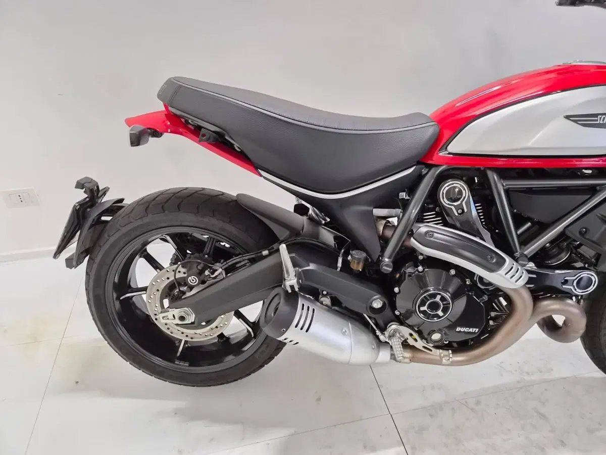Ducati Scrambler 800 Icon (2021 - 22) (4)