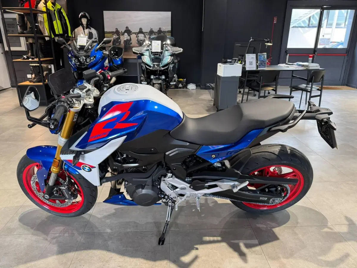 Bmw F 900 R (2025 - 27) (5)