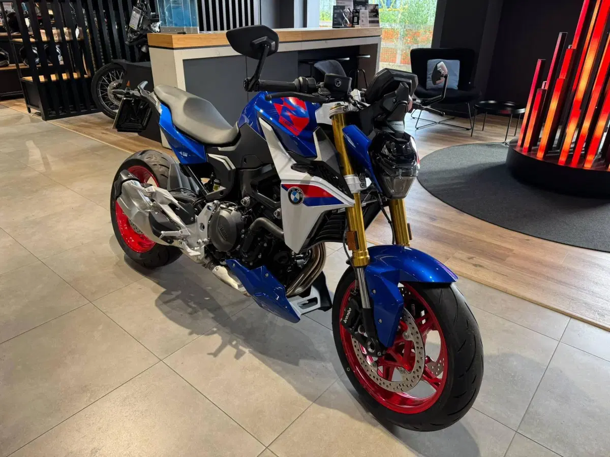 Bmw F 900 R (2025 - 27) (2)
