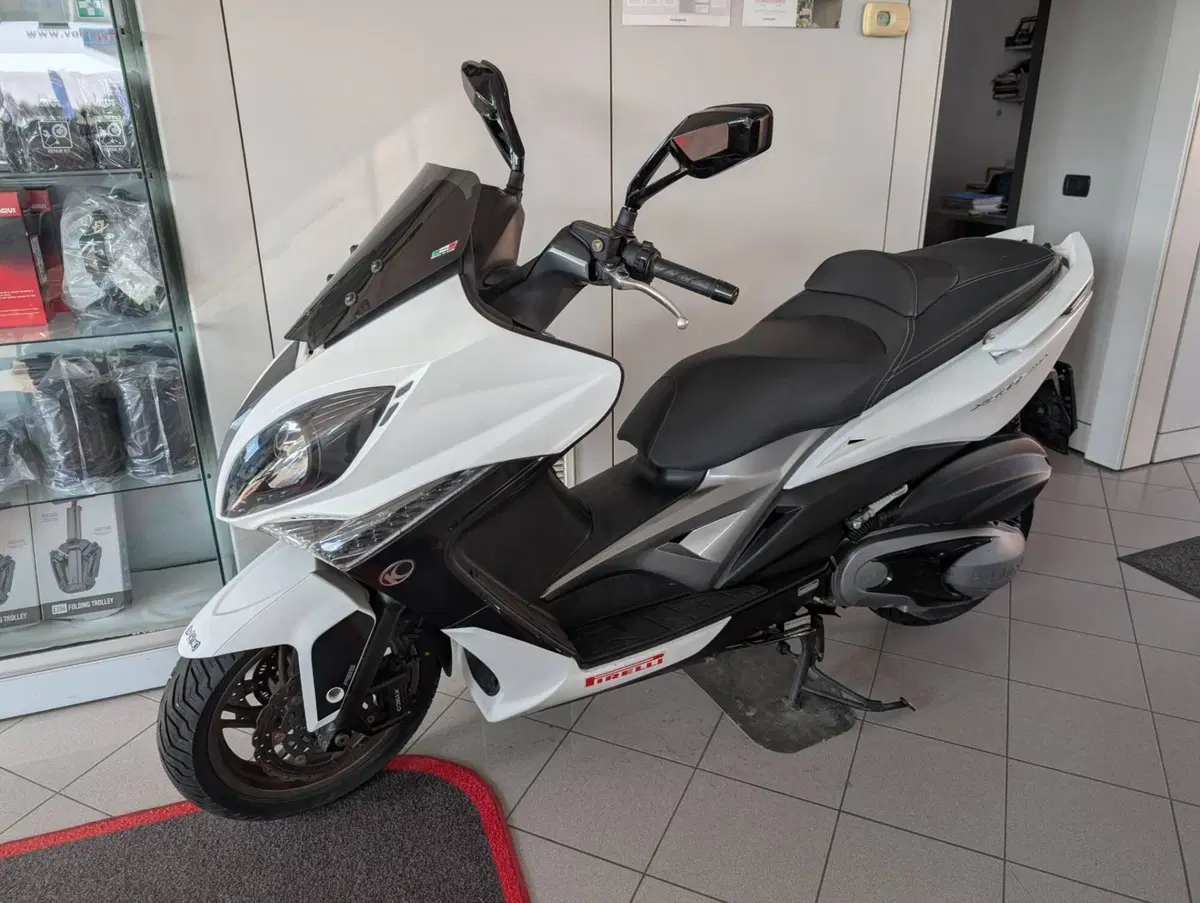Kymco Xciting 400i (2012 - 17) (2)