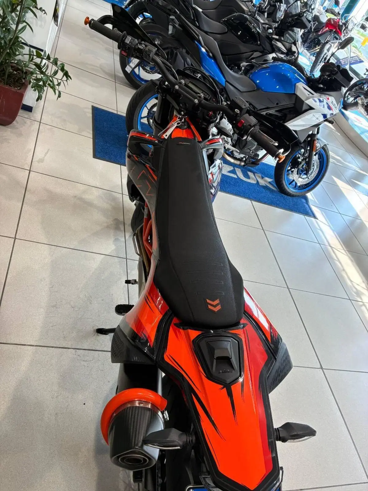 KTM 690 SMC R (2023 - 25) (7)