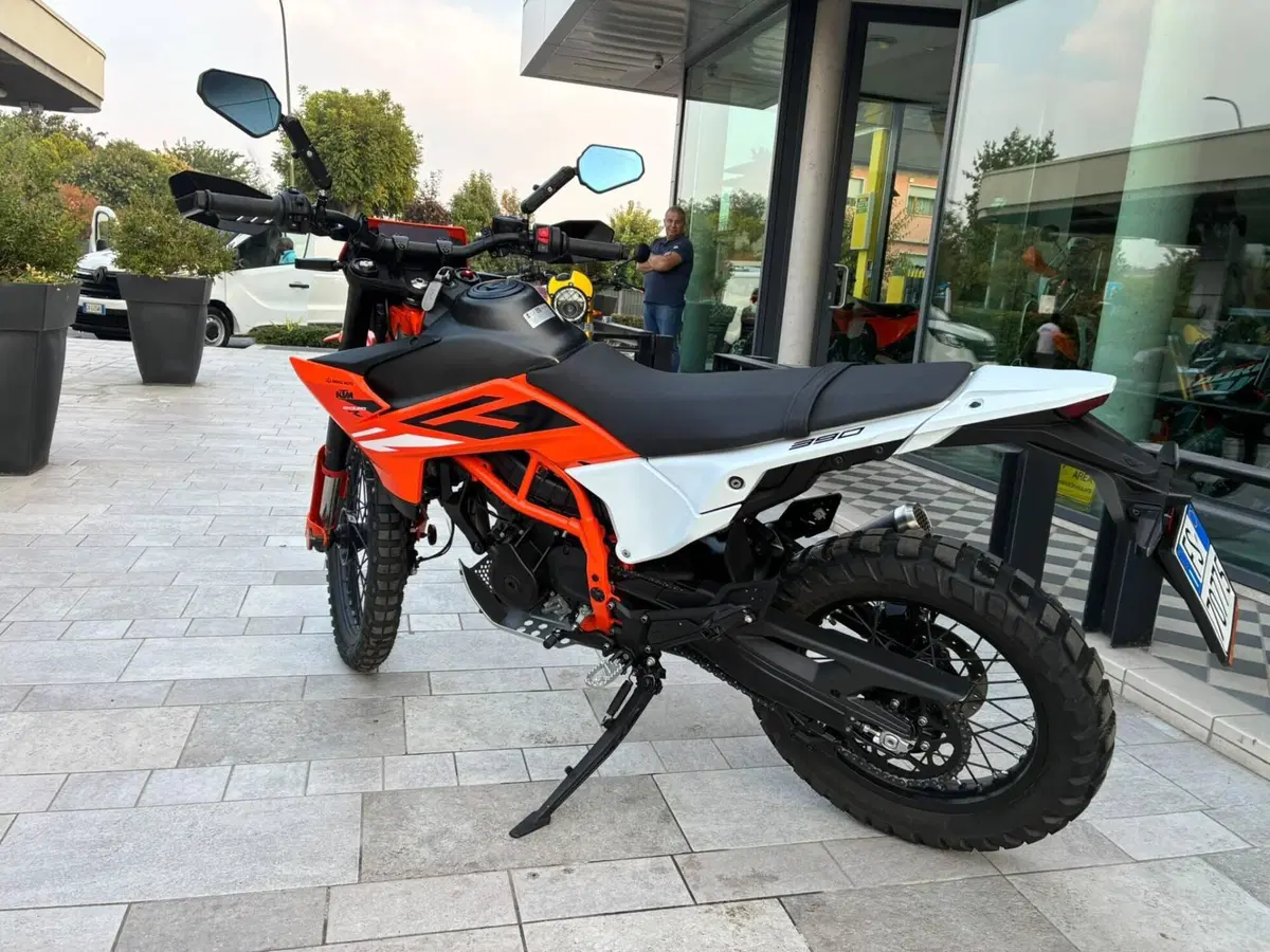KTM 390 Enduro R (2025 - 26) (2)