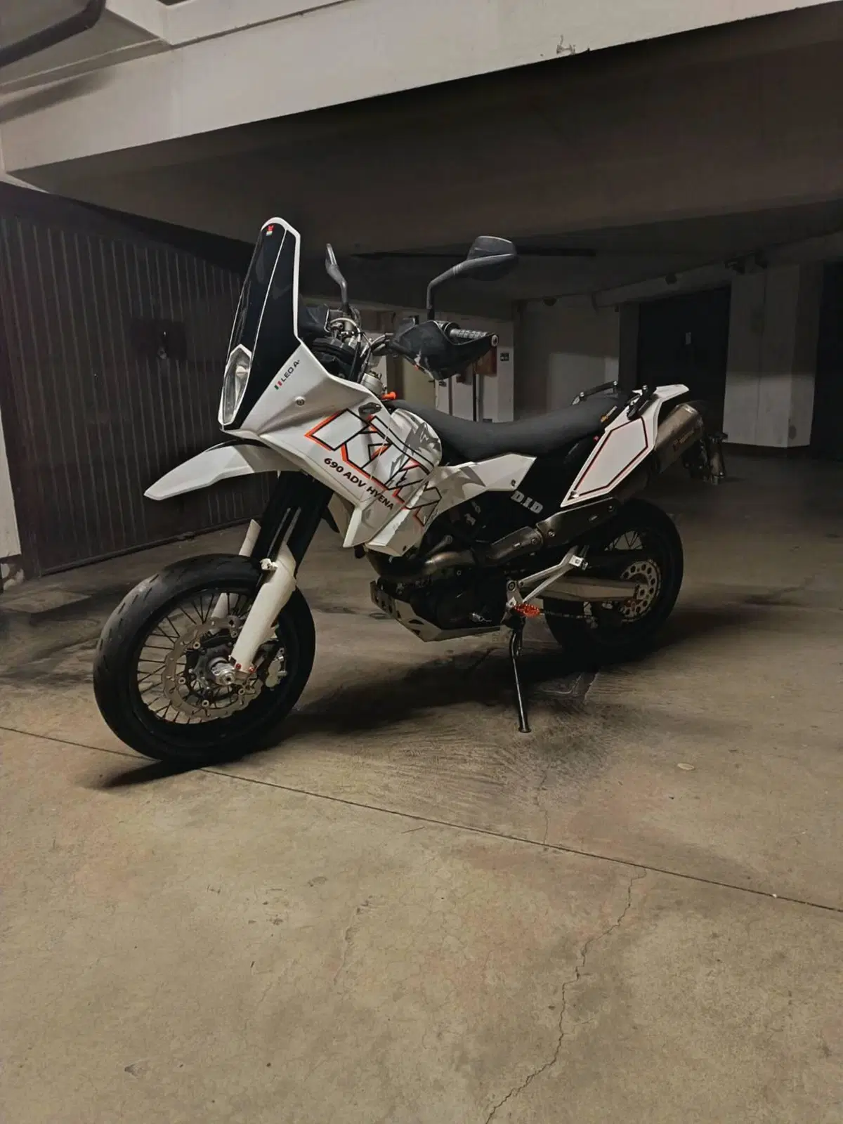 KTM 690 Enduro (2009 - 11) (6)