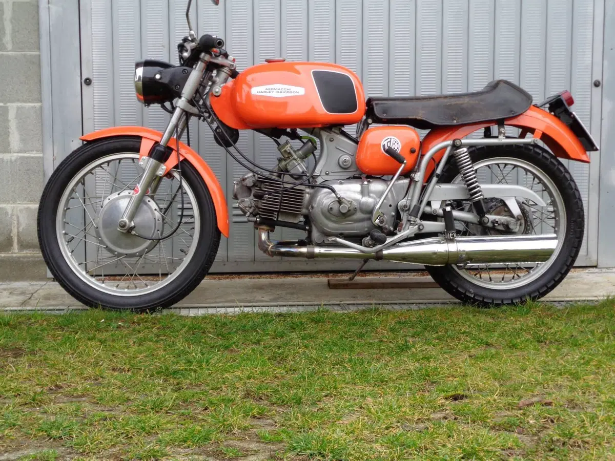 Aermacchi Harley-Davidson TV 350 (2)