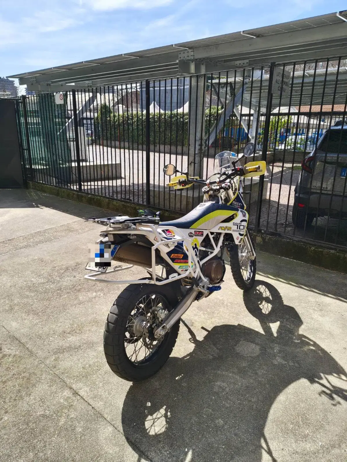 Husqvarna 701 Enduro (2017 - 19) (3)