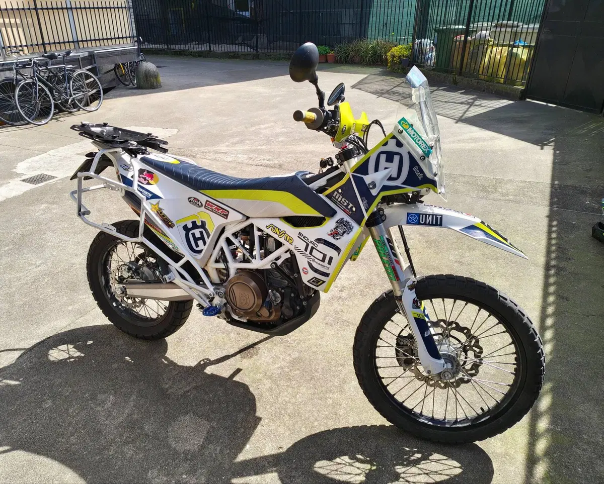 Husqvarna 701 Enduro (2017 - 19) (4)