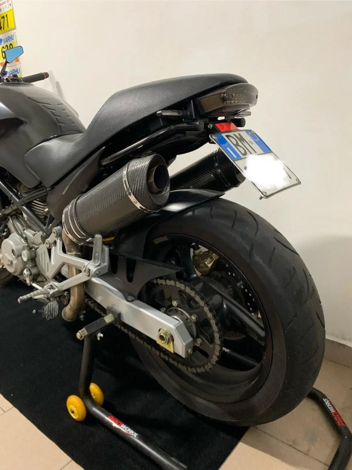 Ducati Monster 620 Dark (2003 - 06) (2)
