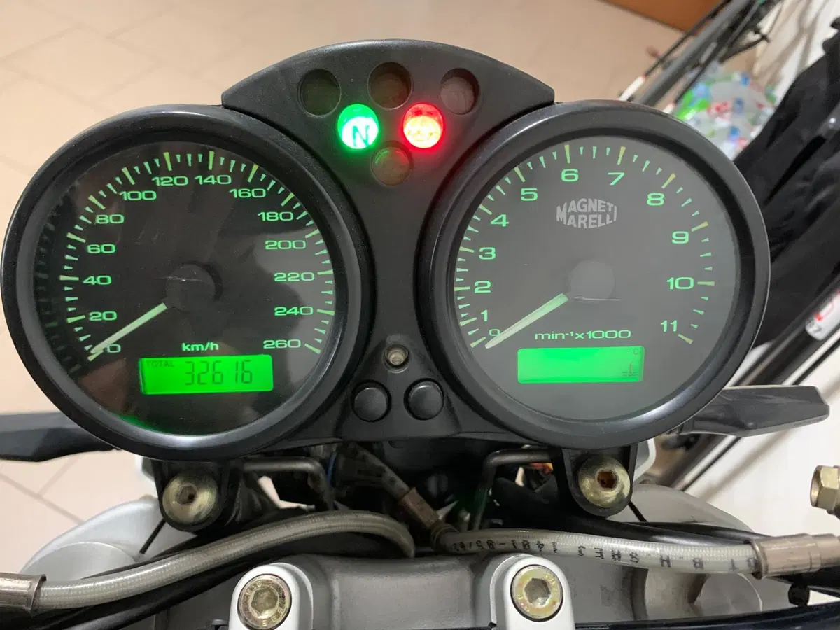 Ducati Monster 620 Dark (2003 - 06) (9)