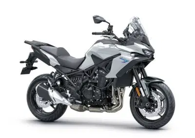 Kawasaki Versys 900 (2027) nuova
