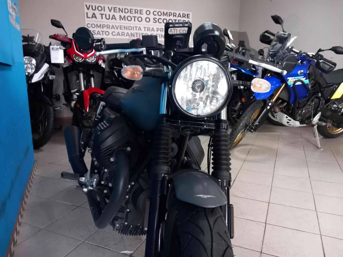 Moto Guzzi V7 III Stone (2017 - 20) (13)